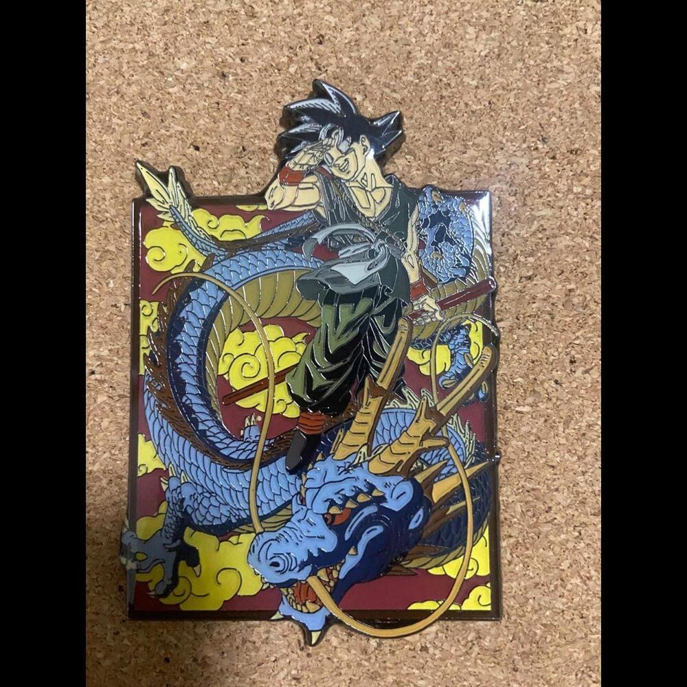 Goku pin